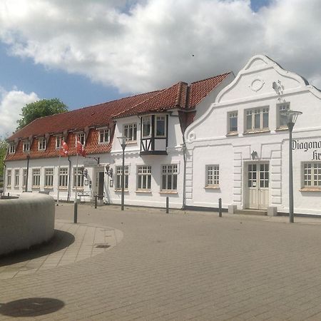 Diagonalkroen Give Exteriér fotografie